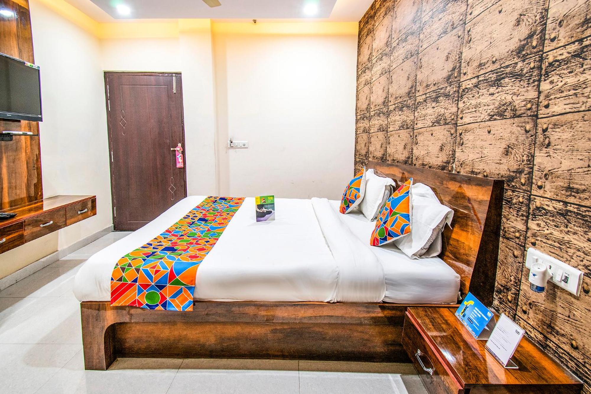Hotel Fabhotel Elysian Grand - 3kms From Chaudhary Charan Singh International Airport Lucknow